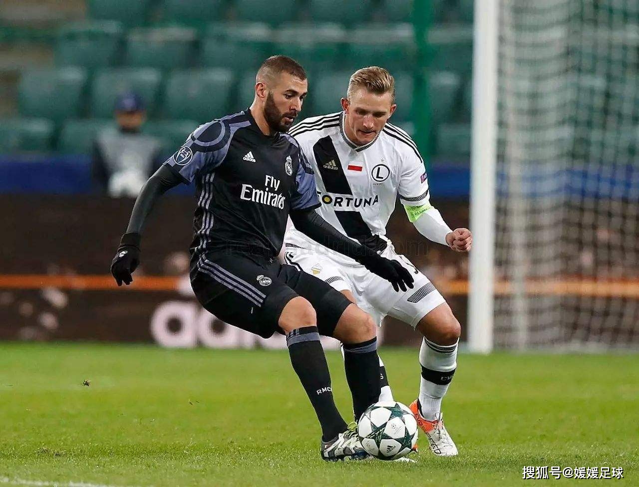 爱游戏-包含埃因霍温集结日再遭质疑；志在欧联名次提升；话题不断；资深球员宣示担当的词条